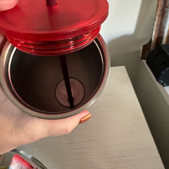 Starbucks Tumbler Christmas 2022
- Holiday Red Metal Spiral -24 oz Cup - Picture 5 of 6
